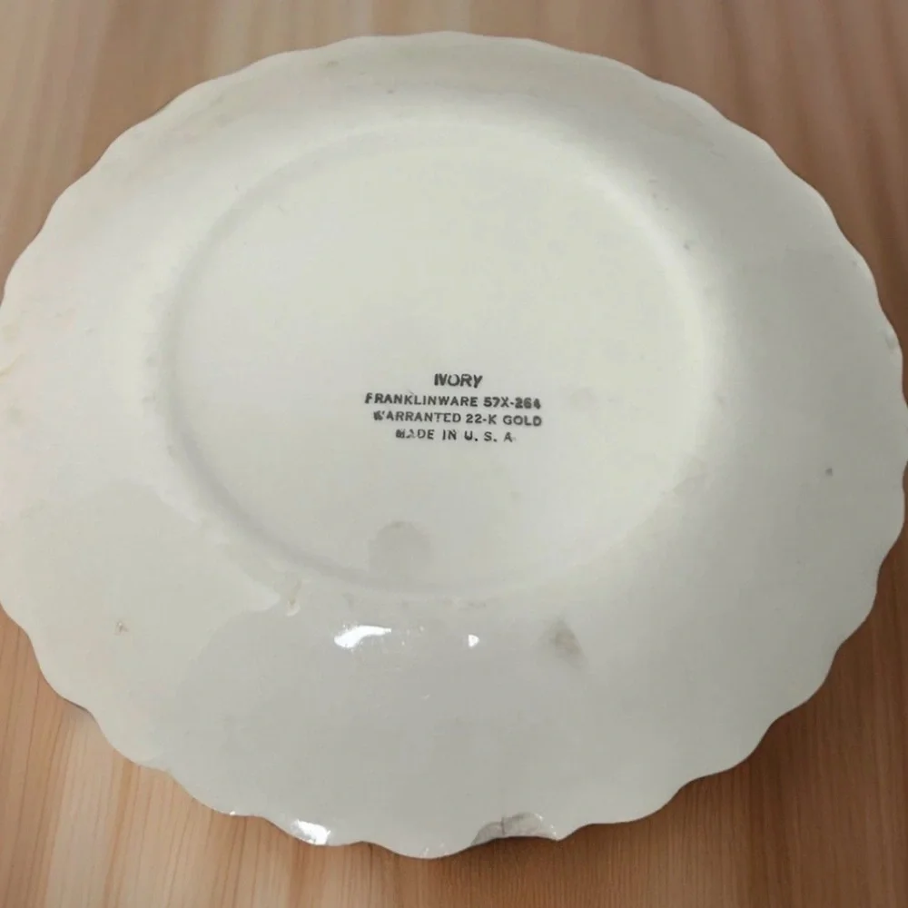 22k Ivory Franklinware Dessert/Salad Plate Excellent Condition! 7 3/8”